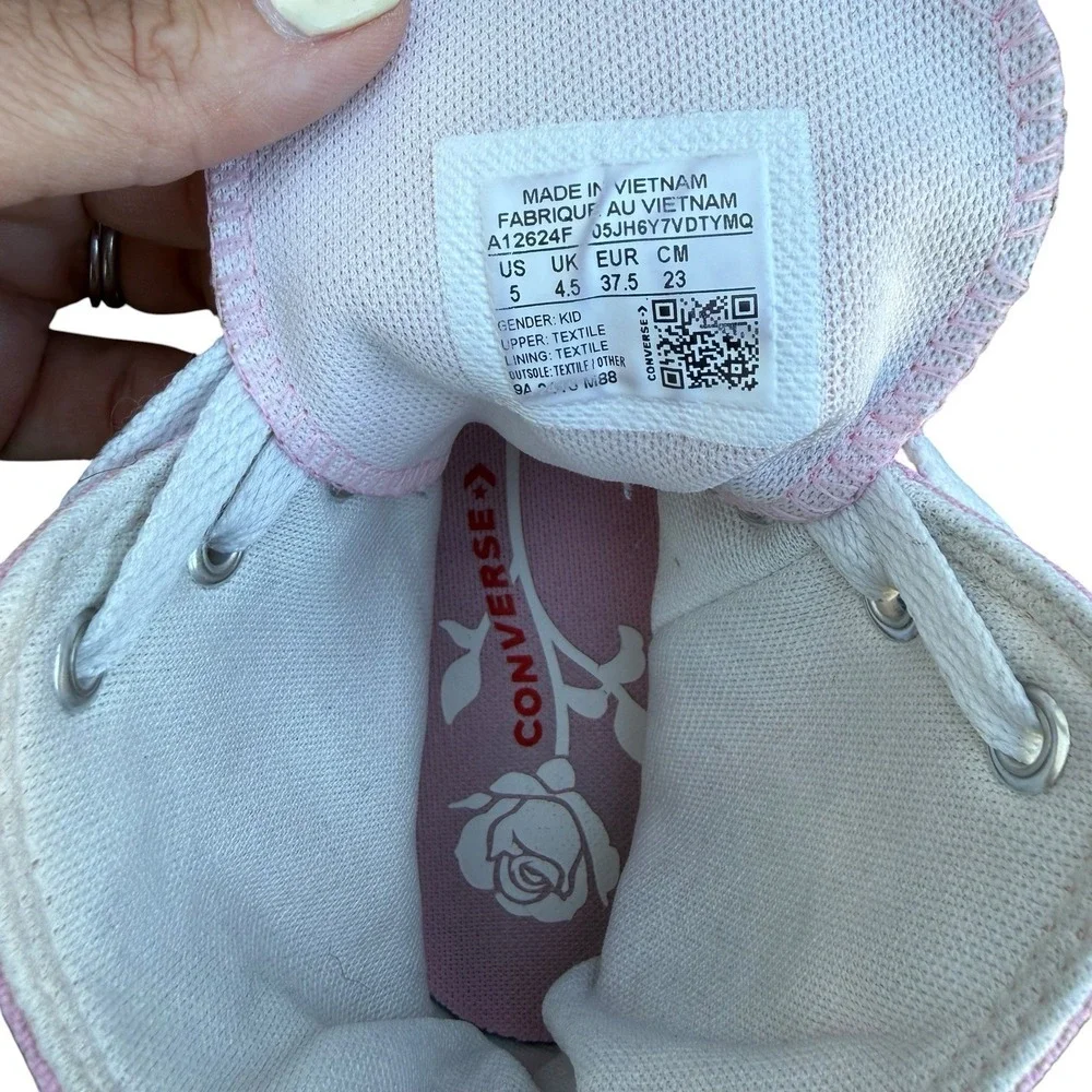Converse Chuck Taylor‎ Kids Size 5 Pink Excellent Heart Rose Embroidered A12624F